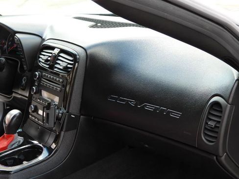 Used 2009 Chevrolet Corvette Coupe image 46