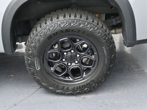 Used 2024 Chevrolet Silverado 1500 ZR2 w/ ZR2 Bison Edition image 36