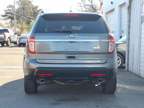 Used 2013 Ford Explorer XLT image 4