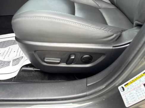 Used 2024 MAZDA CX-30 AWD 2.5 S w/ Preferred Package image 4
