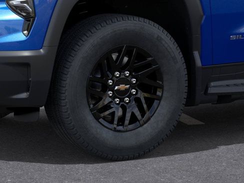 New 2026 Chevrolet Silverado EV LT w/ Plus Package AWD/4WD image 38