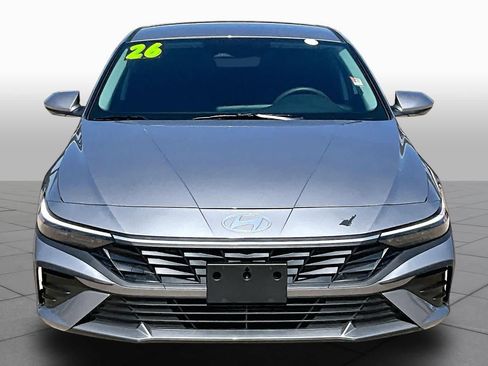 Used 2026 Hyundai Elantra SE FWD image 4