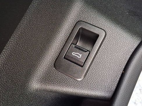 Used 2023 BMW iX M60 AWD/4WD image 24