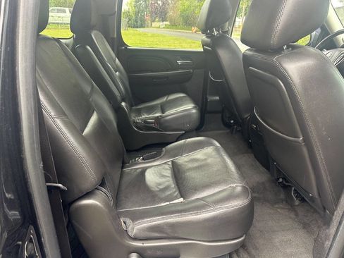 Used 2014 GMC Yukon XL Denali AWD/4WD image 13