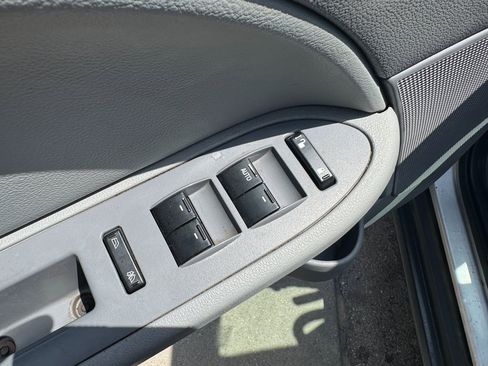 Used 2005 Ford Freestyle SE image 11