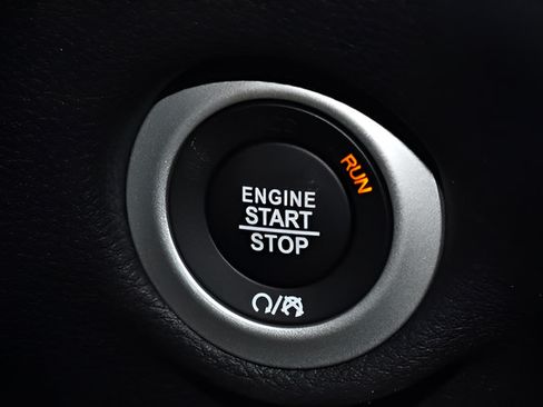 New 2026 Chrysler Pacifica Select w/ S Appearance Package FWD image 19