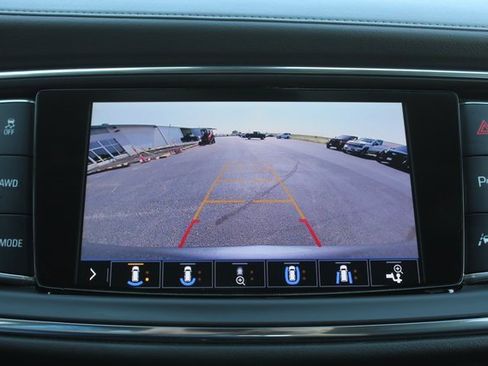 Used 2020 Buick Enclave Avenir w/ Avenir Technology Package image 33