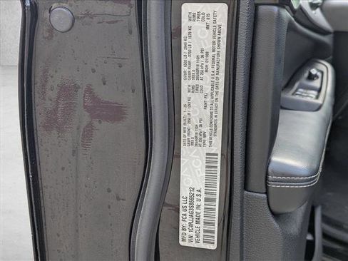 Used 2025 Jeep Grand Cherokee L Laredo w/ Luxury Tech Group I image 15