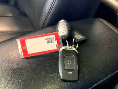 Used 2016 Nissan Rogue SL w/ SL Premium Package image 15