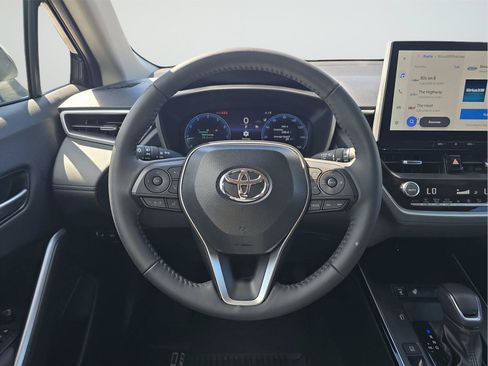 Used 2026 Toyota Corolla Cross XLE w/ Convenience Package AWD/4WD image 11