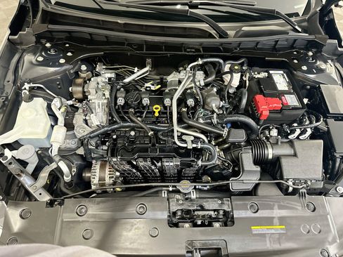 Used 2023 Nissan Altima 2.5 SV w/ SV Premium Package FWD image 35
