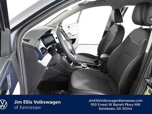Certified 2023 Volkswagen Taos SE image 19