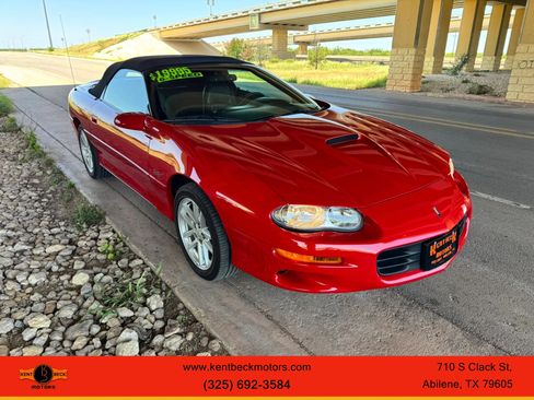 Used 2000 Chevrolet Camaro Z28 w/ SS Performance/Appearance Pkg RWD image 1