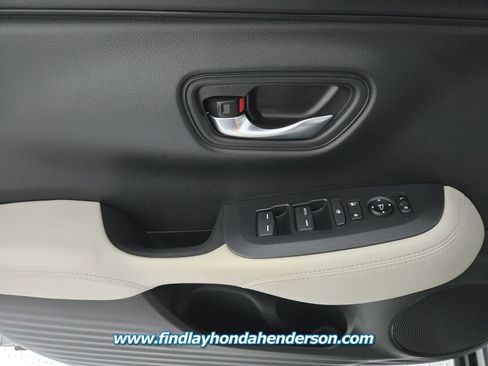 Certified 2024 Honda HR-V LX image 23