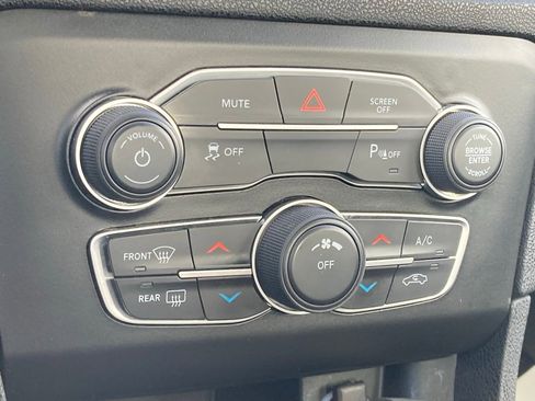 Used 2023 Dodge Charger SXT image 25