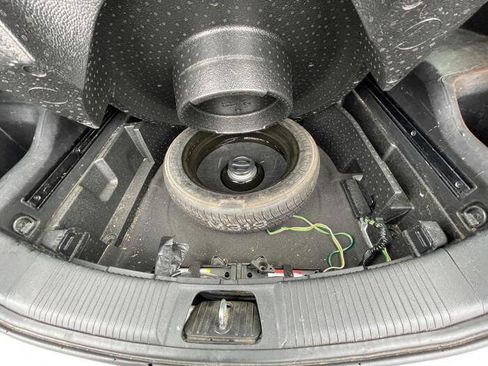 Used 2012 Chevrolet Captiva Sport LT w/ Convenience Package FWD image 26