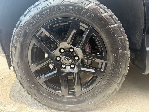 Used 2024 Chevrolet Silverado 1500 RST w/ Convenience Package II AWD/4WD image 7