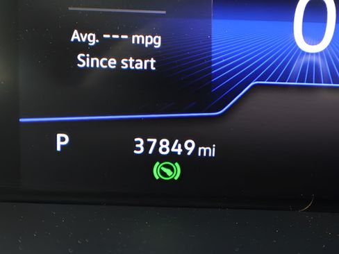 Used 2024 Volkswagen Taos S FWD image 2