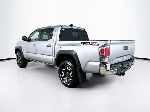 Used 2020 Toyota Tacoma TRD Off-Road image 5