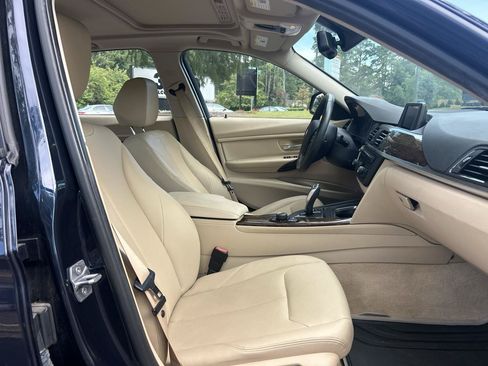 Used 2015 BMW 320i Sedan RWD image 21