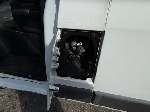 Used 2017 RAM ProMaster 2500 image 14