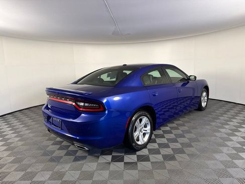 Used 2021 Dodge Charger SXT w/ Leather Interior Group RWD image 5