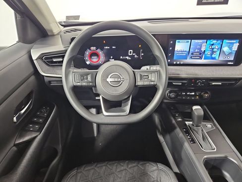 New 2026 Nissan Kicks SV w/ SV Premium Package AWD/4WD image 13