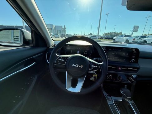 Used 2024 Kia Seltos LX image 26