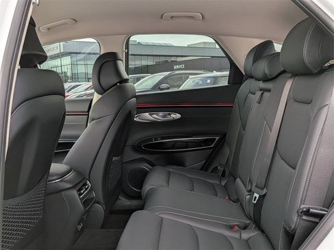 New 2026 Genesis GV70 2.5T image 25