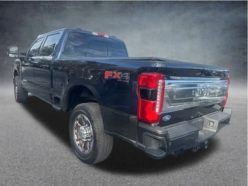 Used 2024 Ford F250 King Ranch image 9