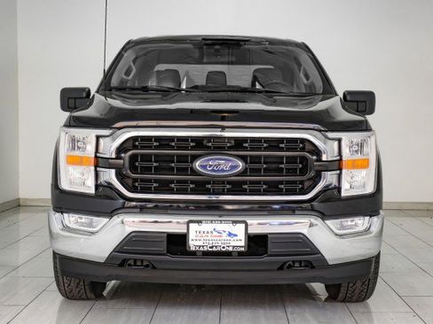 Used 2022 Ford F150 XLT image 3