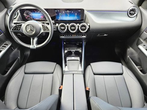 Certified 2025 Mercedes-Benz GLA 250 4MATIC image 10