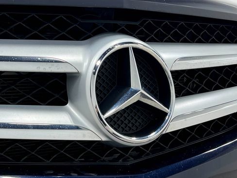 Used 2015 Mercedes-Benz GLK 350 4MATIC image 38