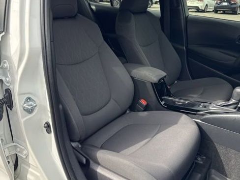 Used 2022 Toyota Corolla LE image 11