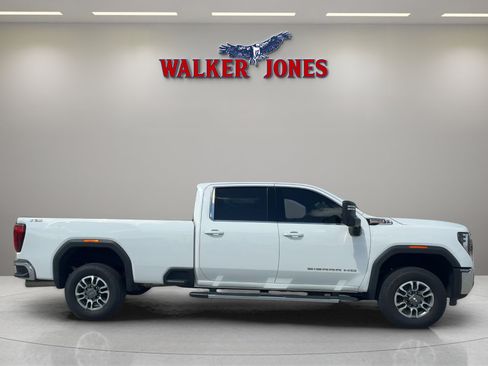 Used 2024 GMC Sierra 3500 SLE image 2