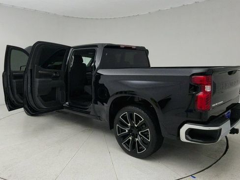 Certified 2026 Chevrolet Silverado 1500 LT RWD image 11