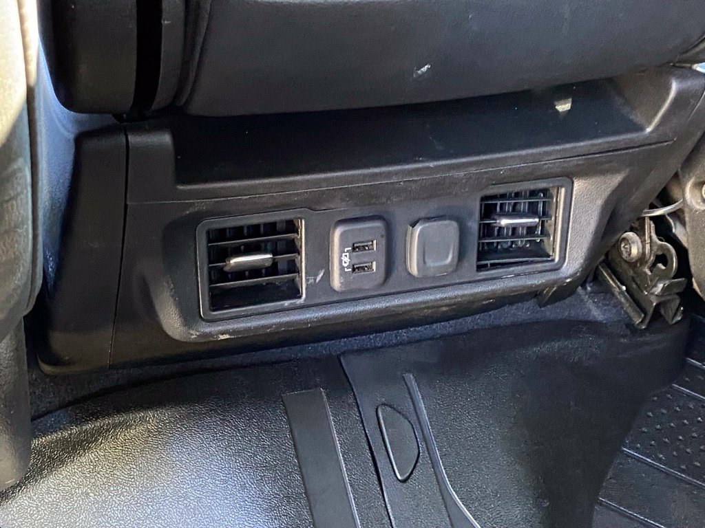 Used 2021 Chevrolet Silverado 3500 LTZ w/ Gooseneck/5TH Wheel Package RWD image 27