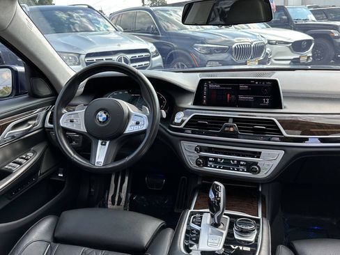 Used 2020 BMW M760i xDrive AWD/4WD image 30