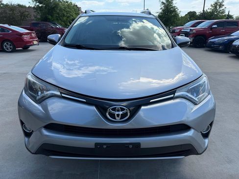 Used 2016 Toyota RAV4 XLE FWD image 2