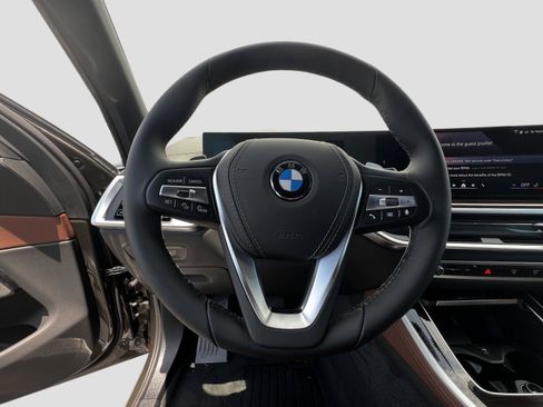 New 2026 BMW X5 xDrive40i w/ Climate Comfort Package AWD/4WD image 14