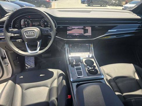 Used 2025 Audi Q7 2.0T Premium w/ Convenience Plus Package AWD/4WD image 21