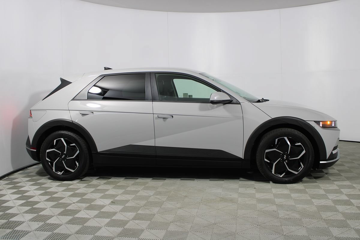 Used 2024 Hyundai Ioniq 5 SE RWD image 25