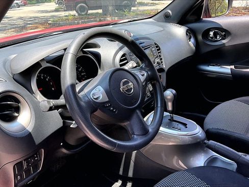 Used 2016 Nissan Juke S FWD image 14