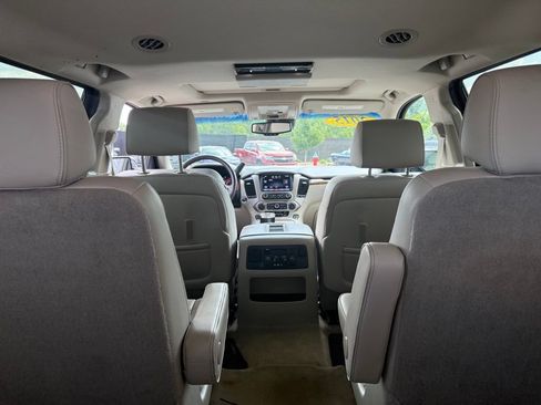 Used 2015 GMC Yukon Denali w/ Premium Package RWD image 23