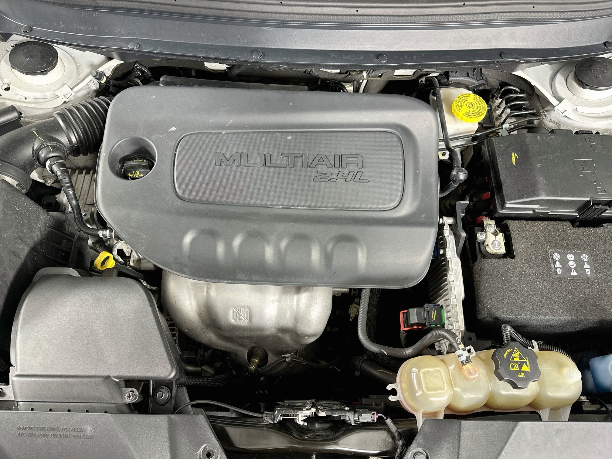 Used 2019 Jeep Cherokee Limited FWD image 32