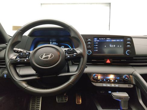 Used 2025 Hyundai Elantra Sport w/ Cargo Package FWD image 22
