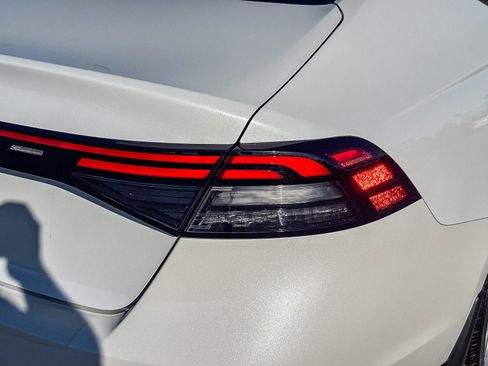 Certified 2023 Honda Accord LX image 8