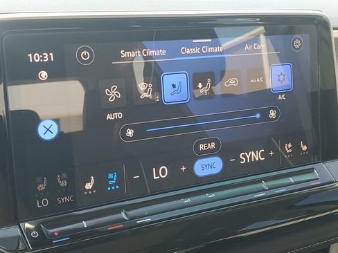 Used 2024 Volkswagen Atlas SEL Premium R-Line AWD/4WD image 37
