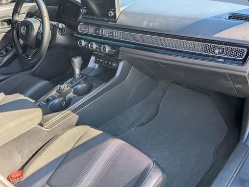Used 2025 Honda Civic Sport image 36