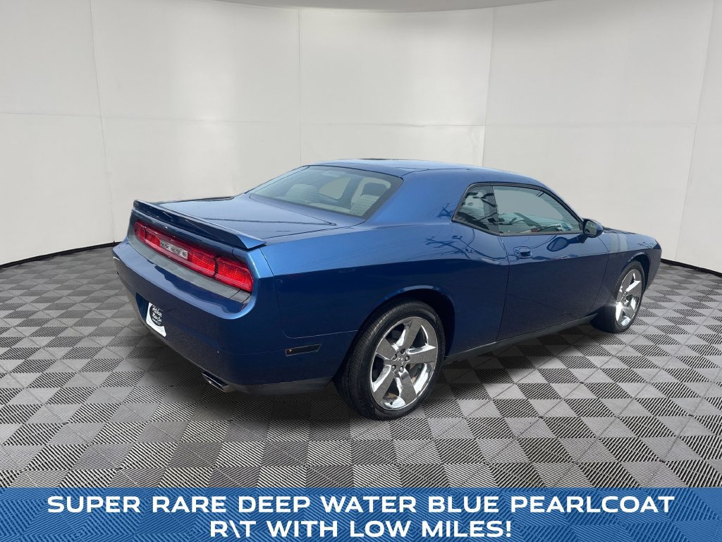 Used 2009 Dodge Challenger R/T RWD image 6